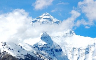 世界上最伟大的山是什么山(世界上最雄伟的山)