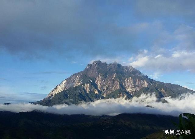 世界上最高的十大山峰(世界上最高的十大山峰是什么)-第1张图片-无双博客